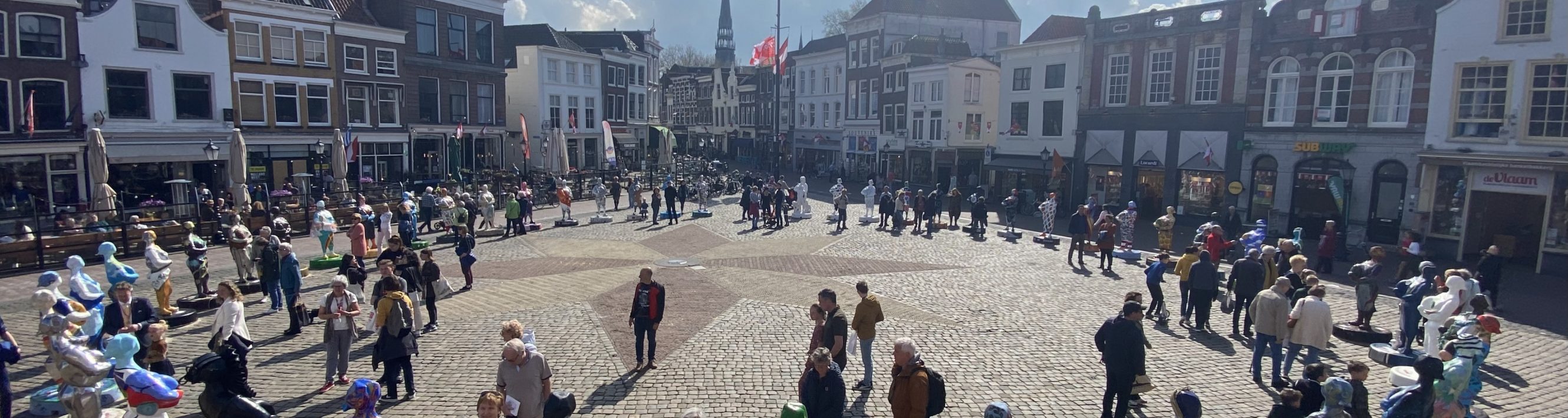 Thema wandeling 'HOFJES en STEEGJES'.