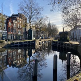 Stadswandelingen Gouda - Nieuws - Veel belangstelling voor de nieuwe Grachten en Museumhaven Gouda wandeling